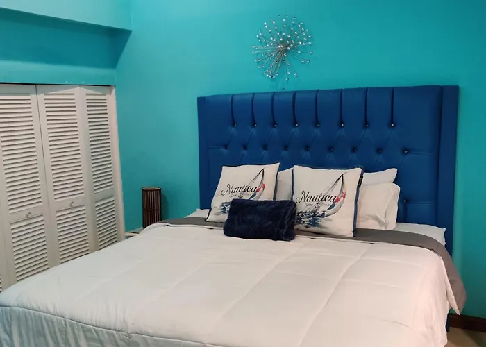 Fisherman's Point Beach-front Condomania Aparthotel