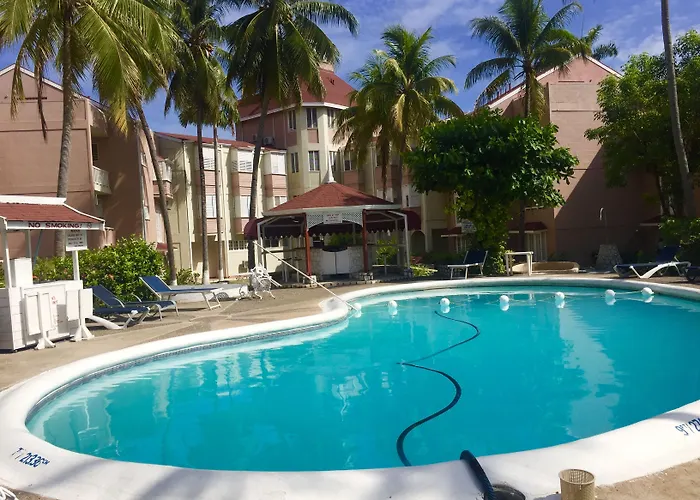 Fisherman's Point Beach-front Condomania Aparthotel
