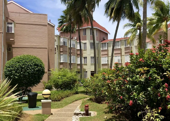 Fisherman's Point Beach-front Condomania Aparthotel 3*