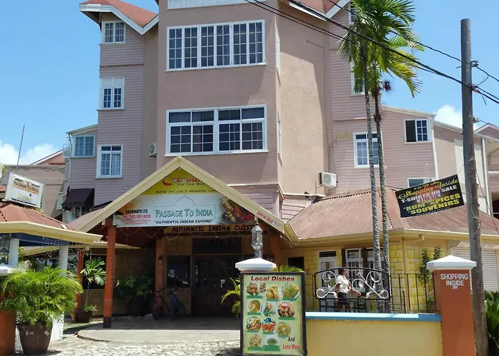 Fisherman's Point Beach-front Condomania 3*